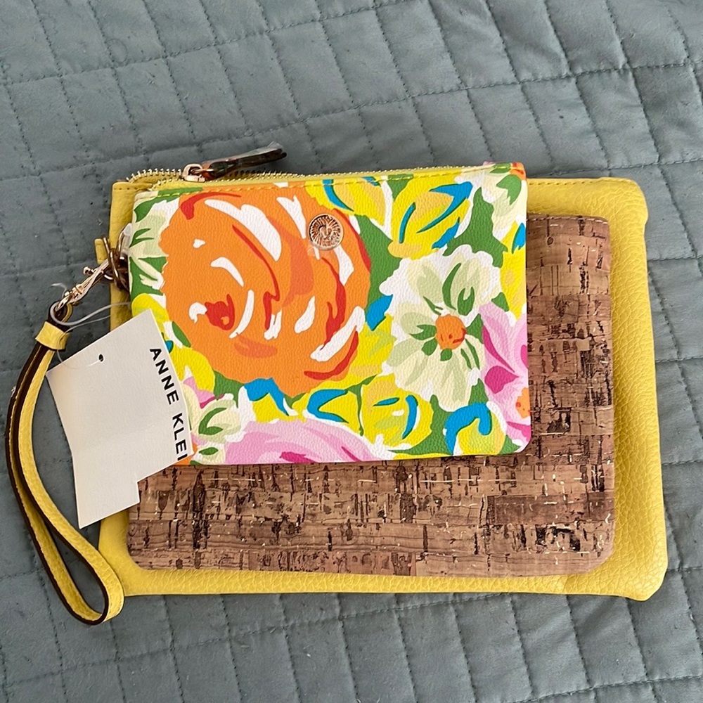 Anne Klein Wristlet Set